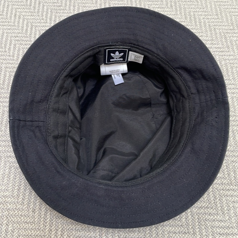 ADIDAS Bucket Hat - Picture 2 of 3